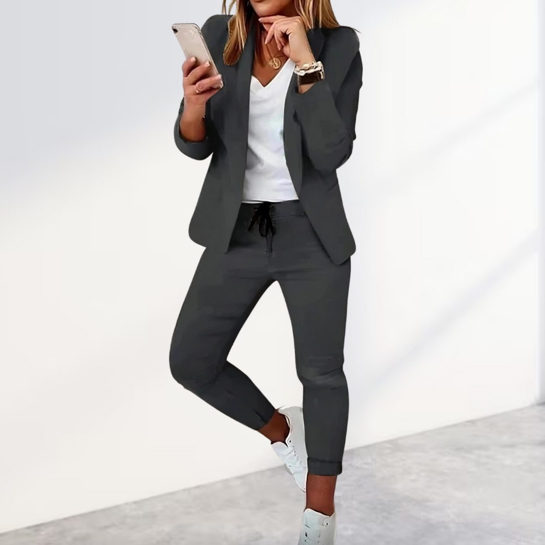 Sophia | Stylish Blazer And Pants Set