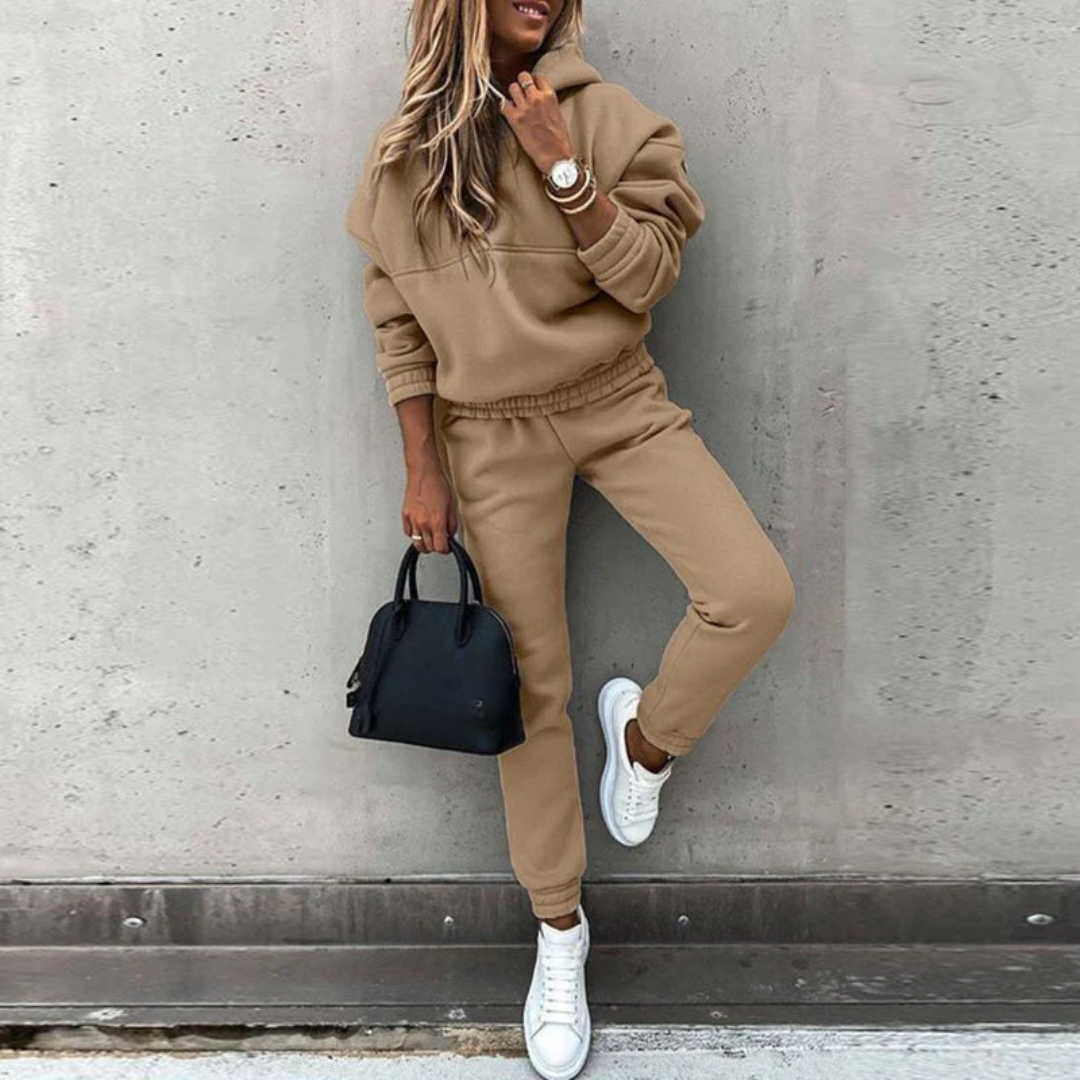 Avery | Flexible Comfort Two-Piece Women’s Hoodie Lounge Set