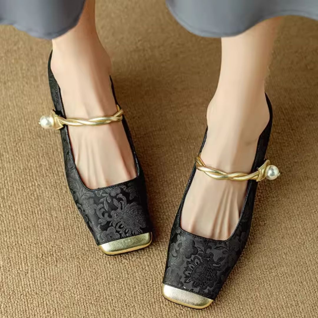 AURELIA | ELEGANT GOLD STATEMENT HEELS FOR WOMEN