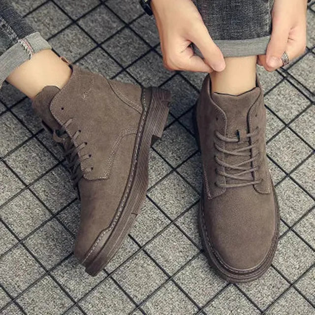 Hunter | Rugged Outdoor Trekking Boots With All-Day Comfort For Men