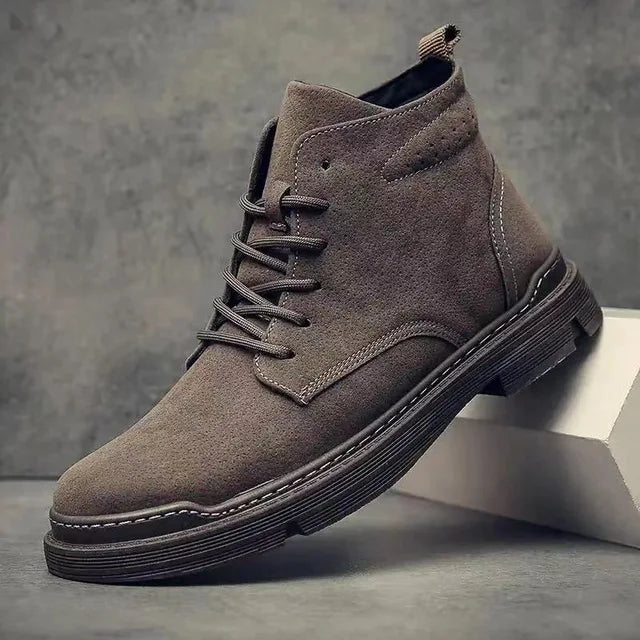 Hunter | Rugged Outdoor Trekking Boots With All-Day Comfort For Men