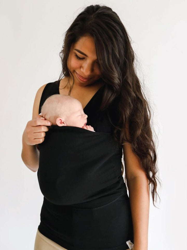 Babywearing T-shirt with a built-in pouch - product photo 14