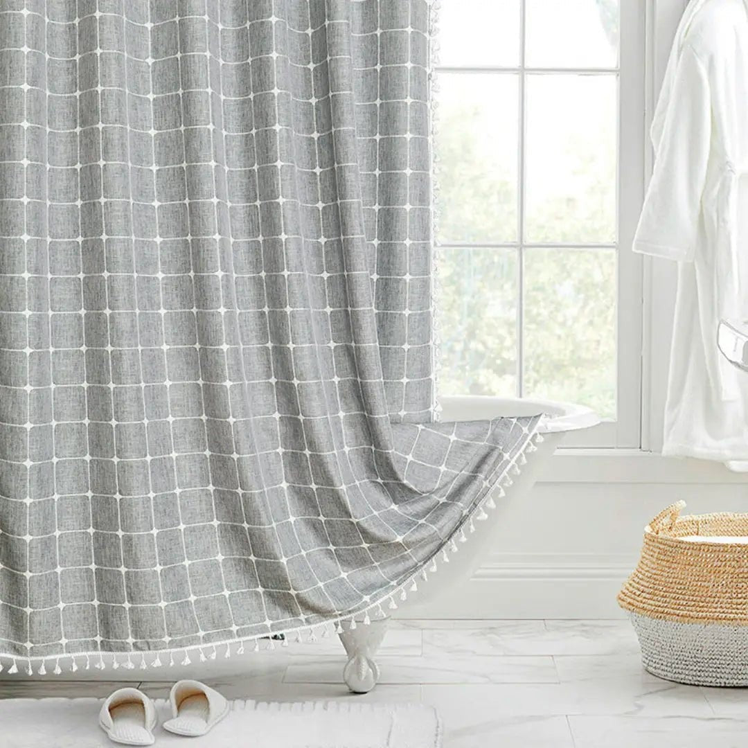 Boho linen-weave shower curtain with a tasselled hem - product photo 3