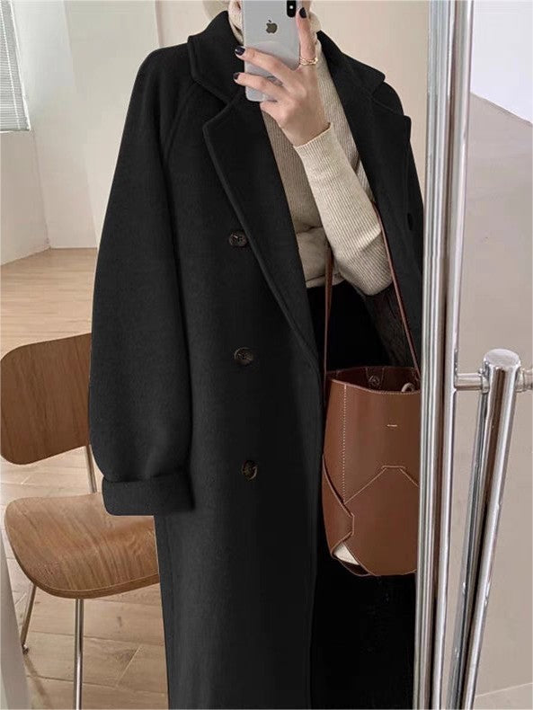 Classic long coat with a notch lapel collar - product photo 4