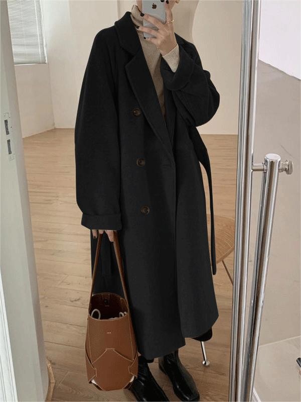Classic long coat with a notch lapel collar - product photo 5