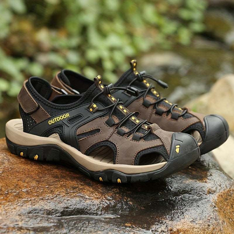 Closed-toe walking sandals with a rubber grip sole - product photo 4