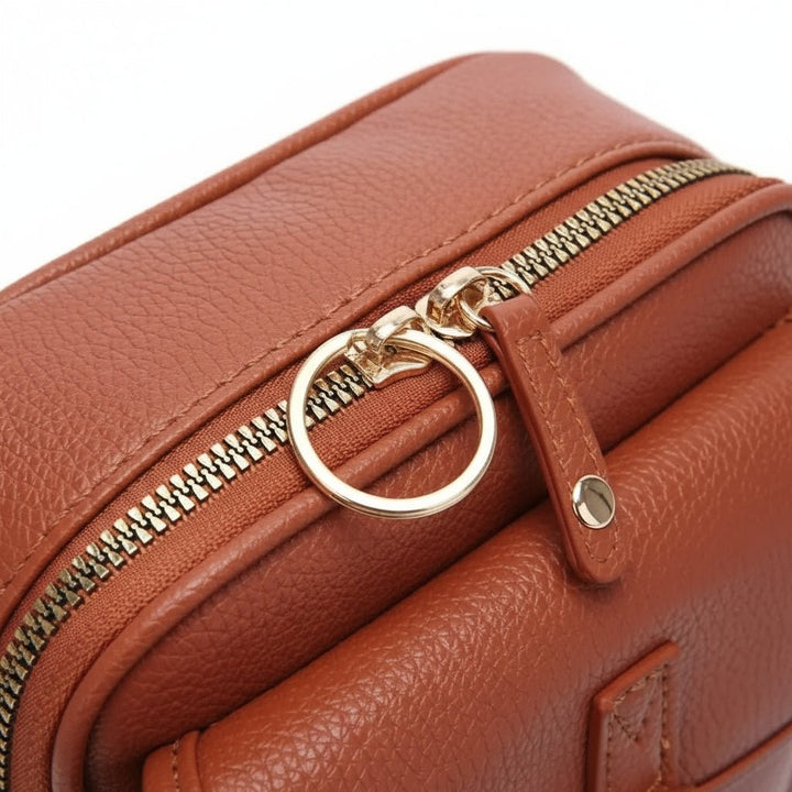 Compact anti-theft bag with inward-facing zips - product photo 5