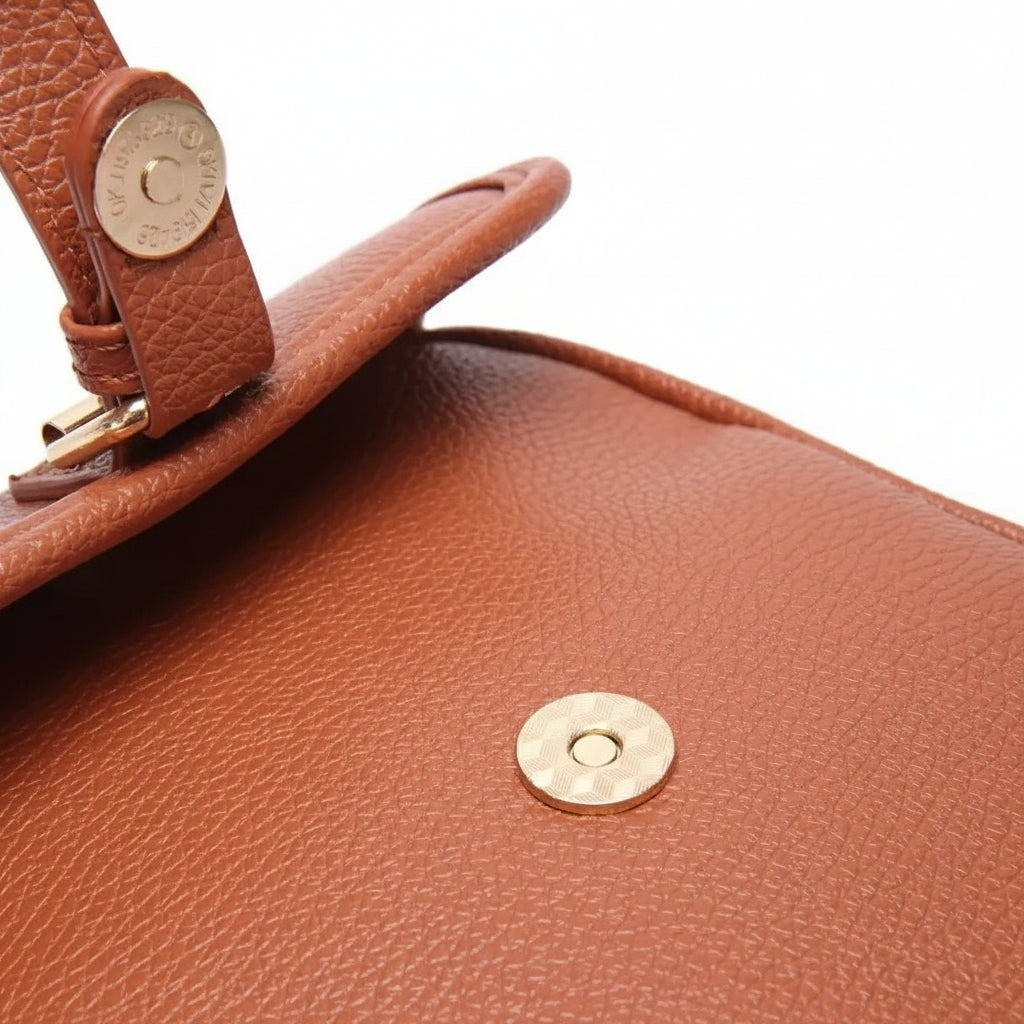 Compact anti-theft bag with inward-facing zips - product photo 6