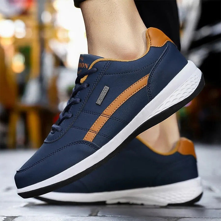 Cushioned everyday shoes with an ergonomic sole - product photo 3