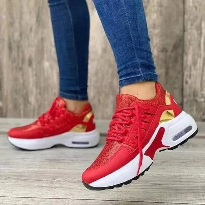 Cushioned women's sneakers with a supportive sole - product photo 1