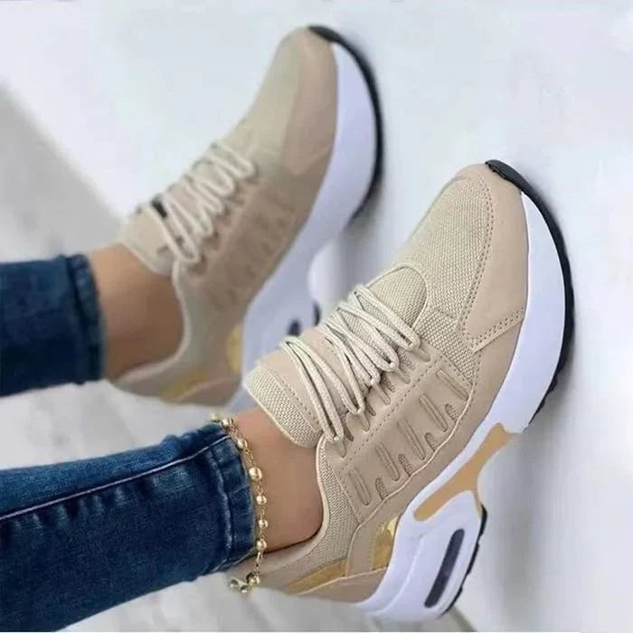 Cushioned women's sneakers with a supportive sole - product photo 6