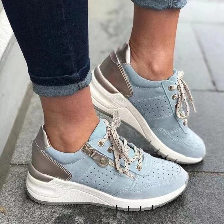 Cushioned women's walking shoes - product photo 3