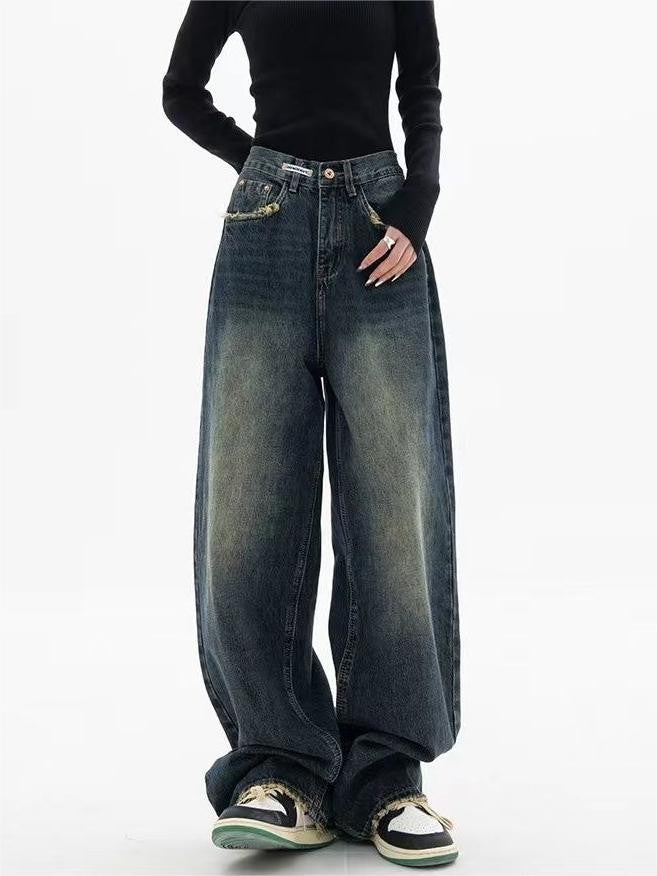 Dark washed vintage baggy boyfriend jeans with pocket trim detail - product photo 4