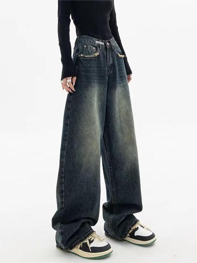 Dark washed vintage baggy boyfriend jeans with pocket trim detail - product photo 6