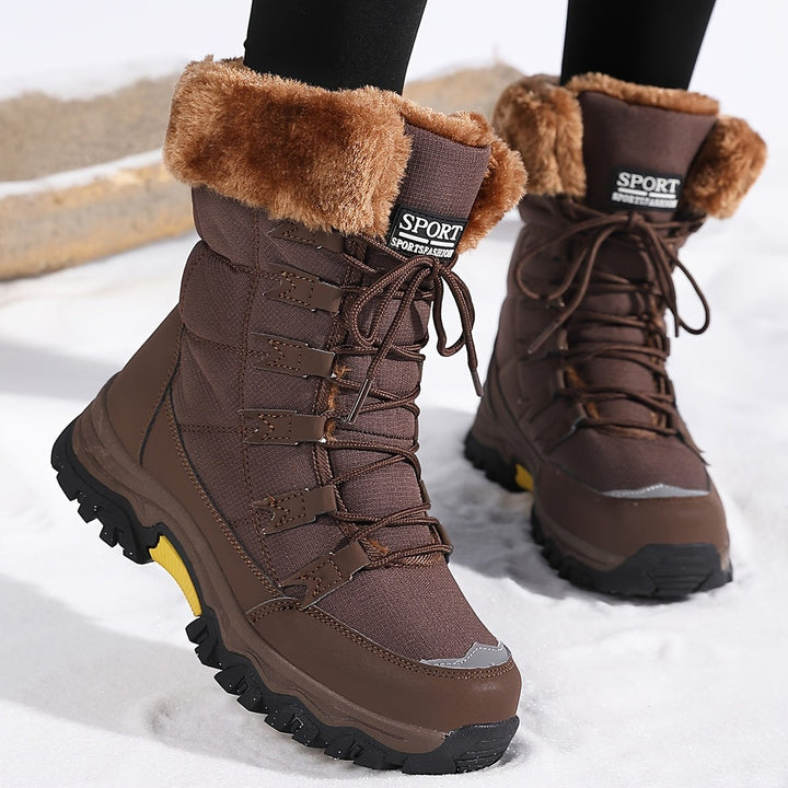Fleece-lined women's winter boots with a grip sole - product photo 3