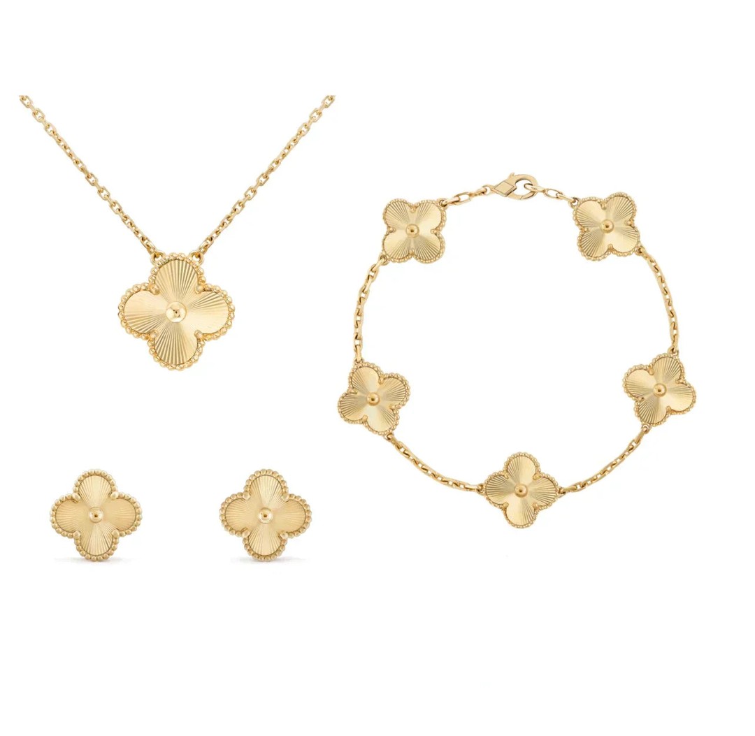 Four-leaf clover jewelry set - product photo 2