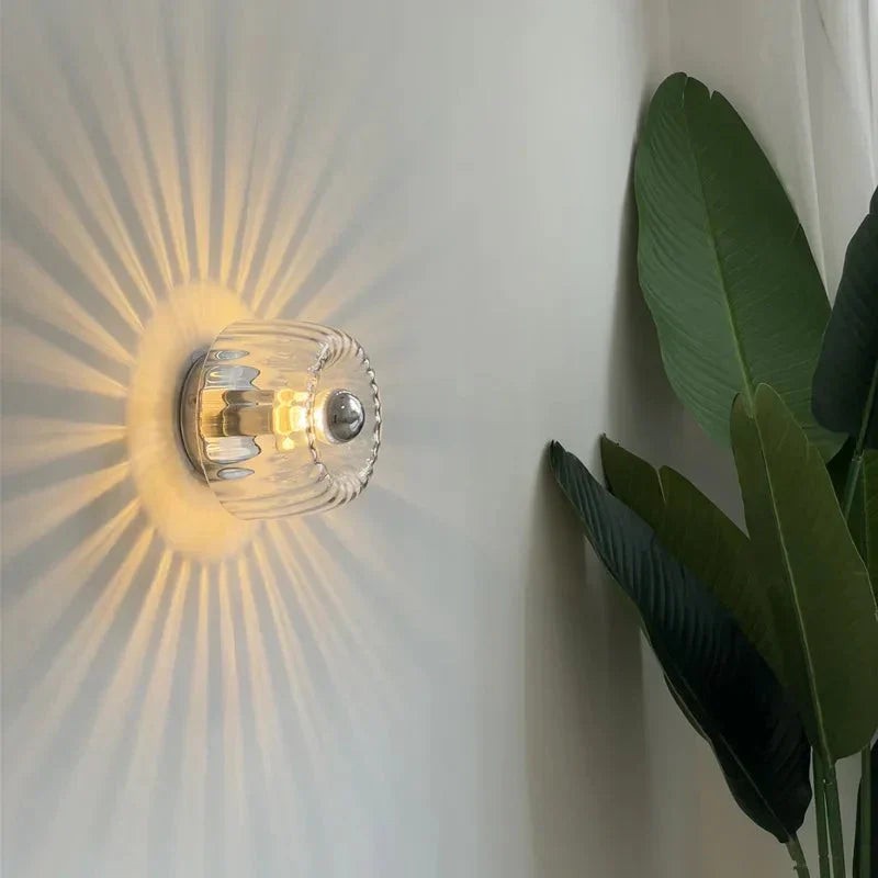 Frosted glass globe wall light on a metal base - product photo 3