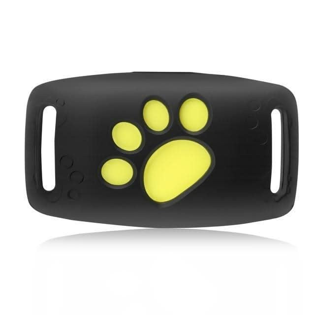 Compact GPS tracker clipped to a cat's collar - product photo 2
