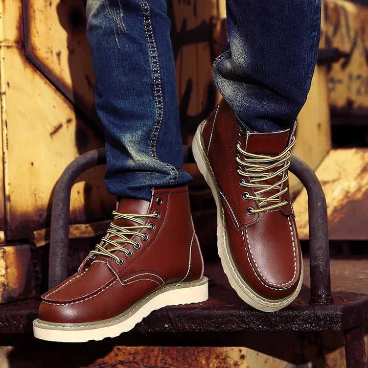 THOMAS | Men’s Rugged Ankle Boots With Lace Closure, Contrast Stitching And Durable Sole