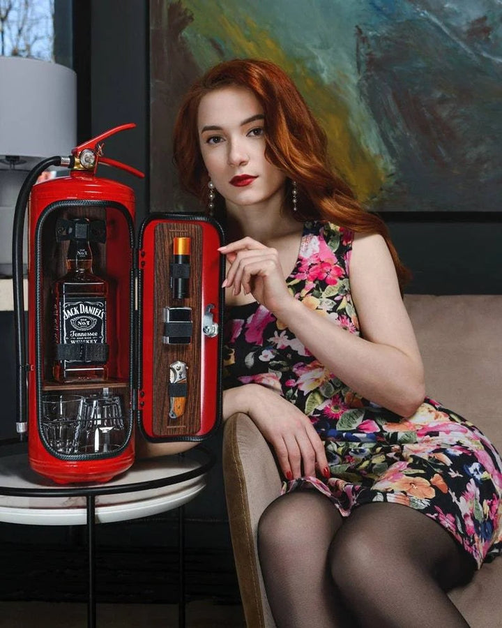 Fire extinguisher that opens into a hidden drinks cabinet - product photo 6