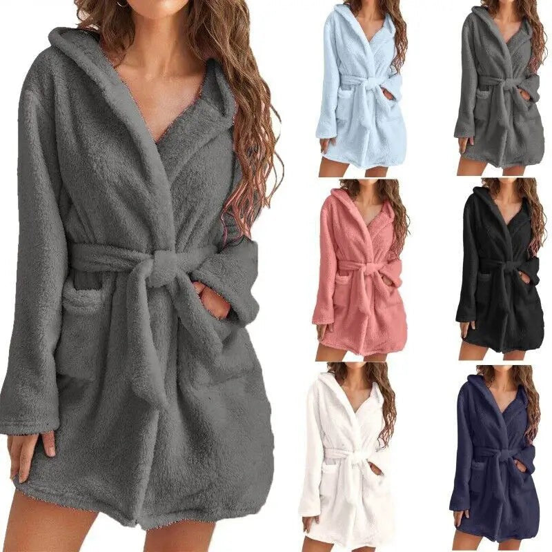 Hooded fleece bathrobe with a tie belt - product photo 1
