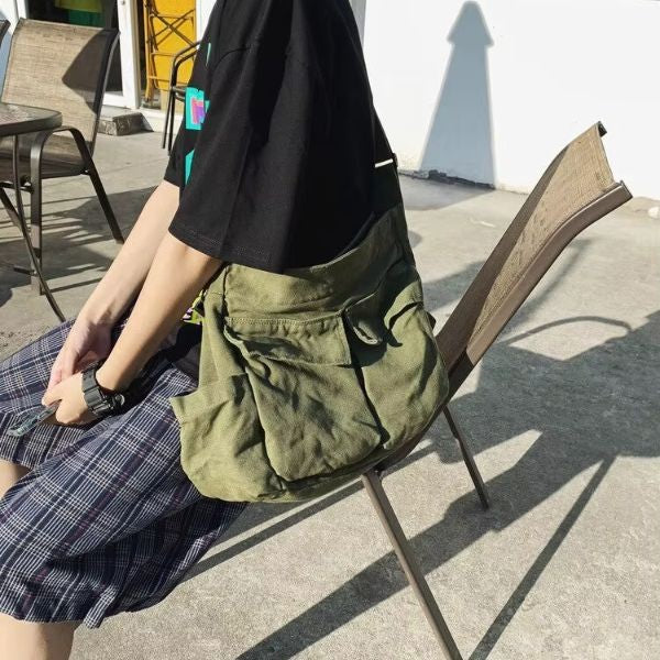 Large canvas shoulder messenger bag - product photo 13