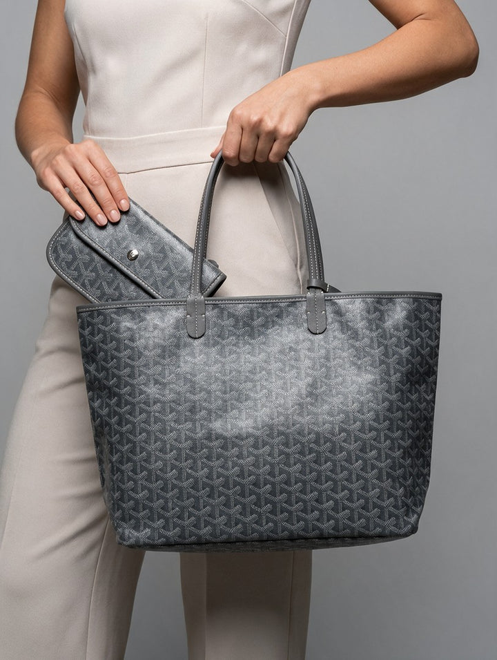 Large geometric print tote bag with a matching pouch - product photo 3