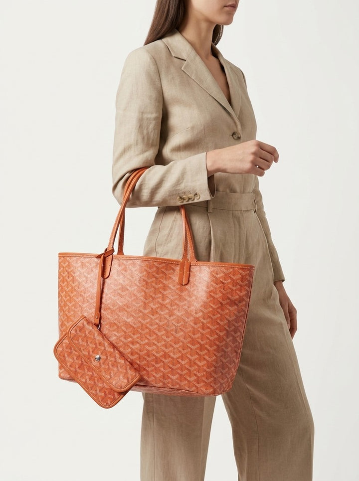 Large geometric print tote bag with a matching pouch - product photo 4