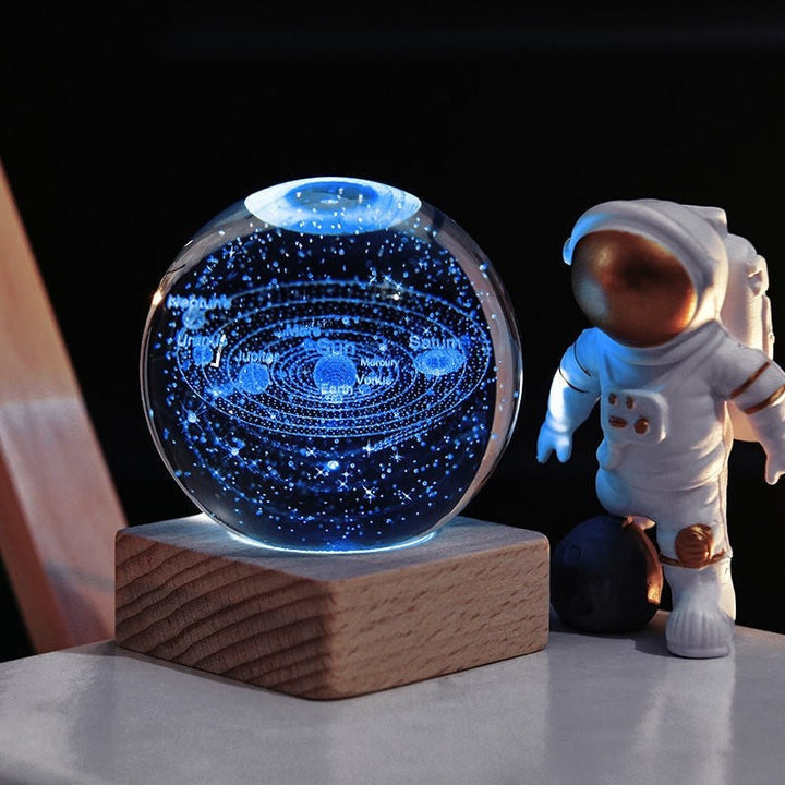 Laser-etched crystal ball lamp lit from its base - product photo 3