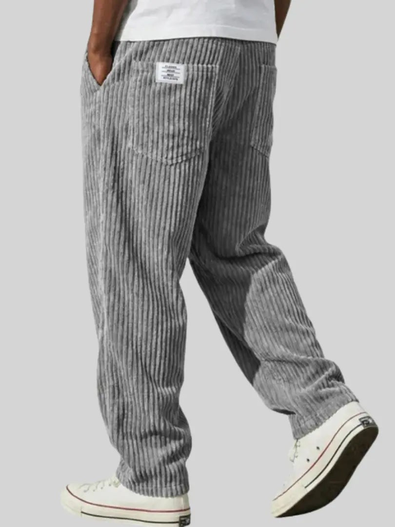 Men's wide-leg trousers with pockets - product photo 2