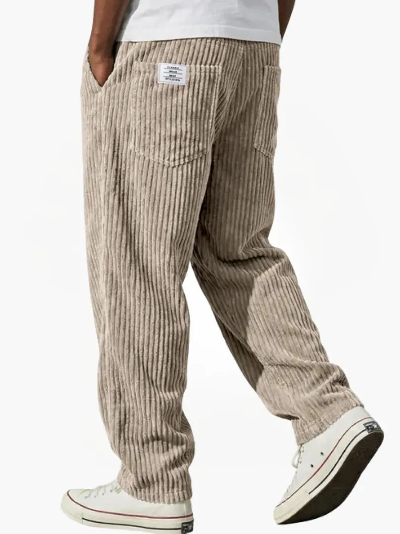 Men's wide-leg trousers with pockets - product photo 4