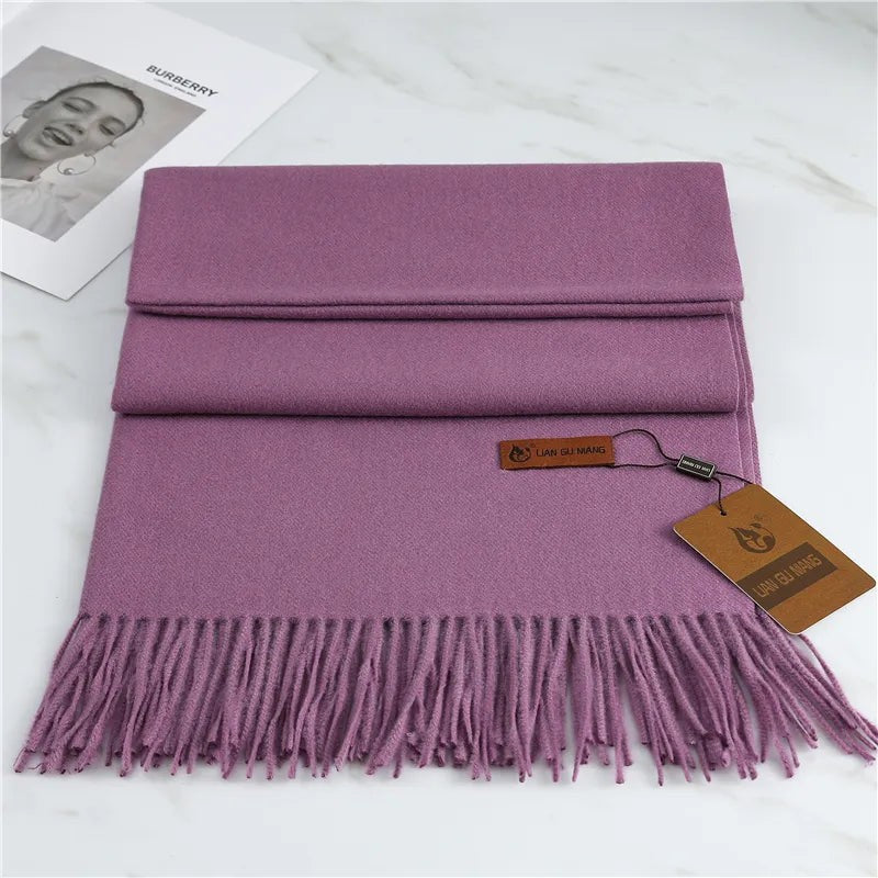 Oversized cashmere-blend scarf with tasselled ends - product photo 4