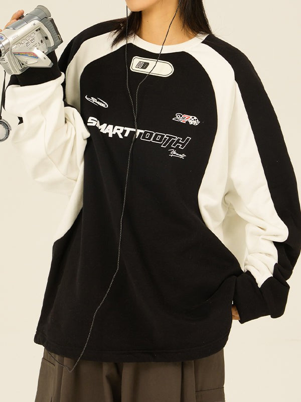 Oversized cotton raglan sweatshirt with contrast sleeves - product photo 2