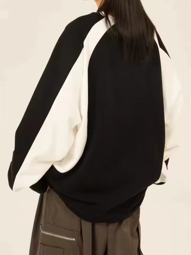 Oversized cotton raglan sweatshirt with contrast sleeves - product photo 3