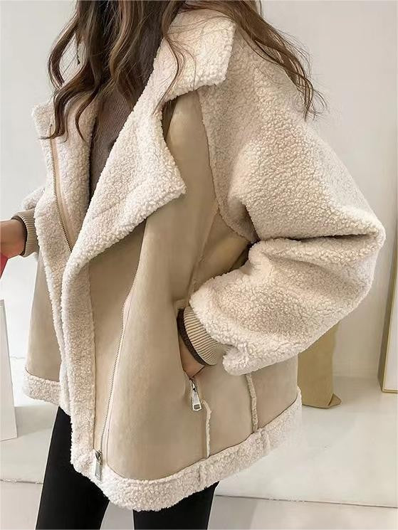 Oversized vegan fur jacket with suede-look patchwork - product photo 1