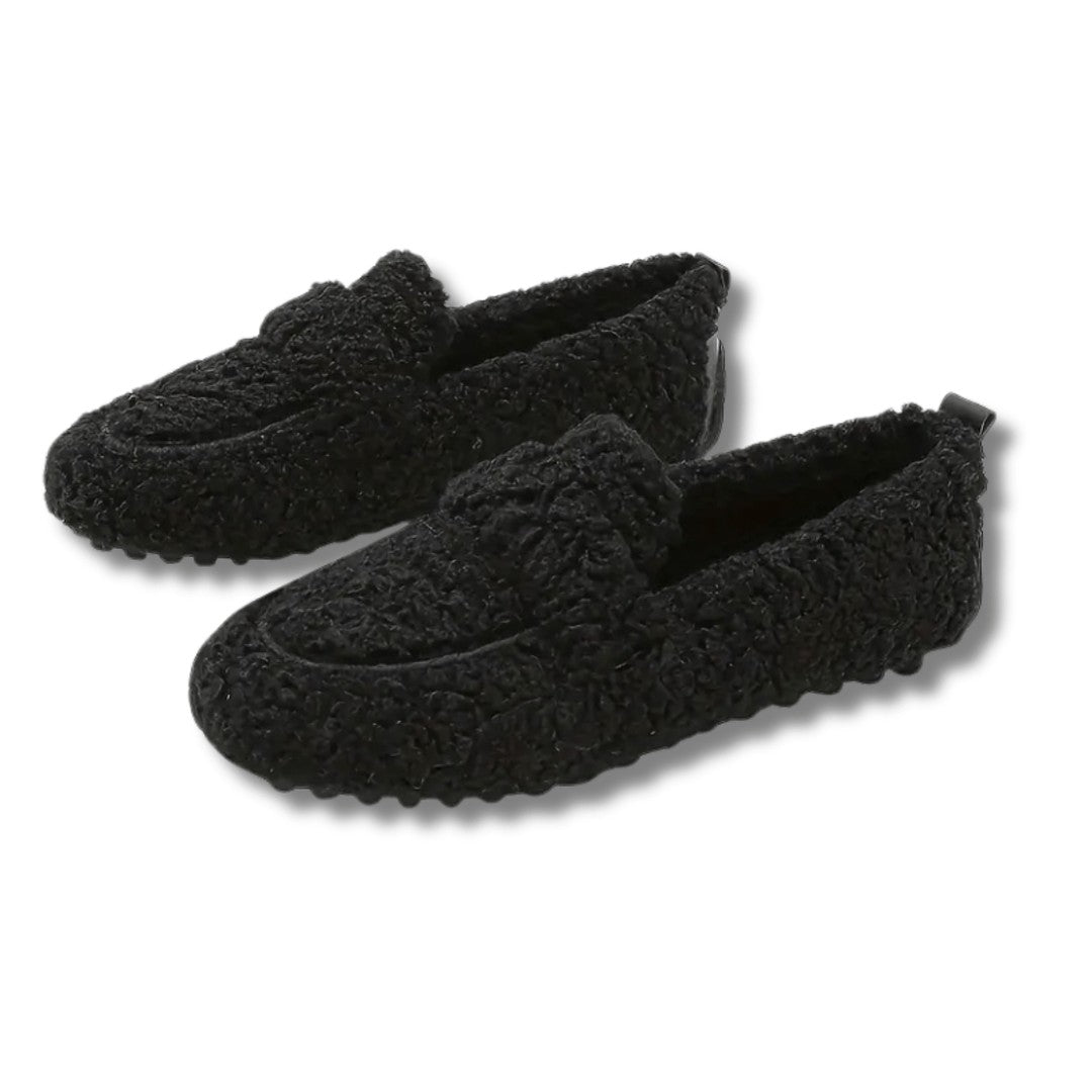 Plush-lined winter slipper with a textured non-slip sole - product photo 7