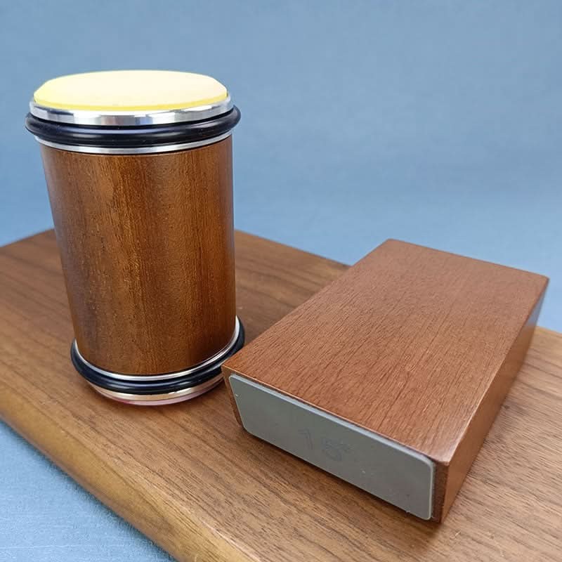 Rolling knife sharpener with a diamond disc and magnetic angle guide - product photo 4