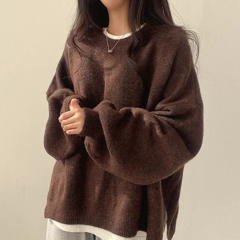 Round neck long sleeve sweater - product photo 5