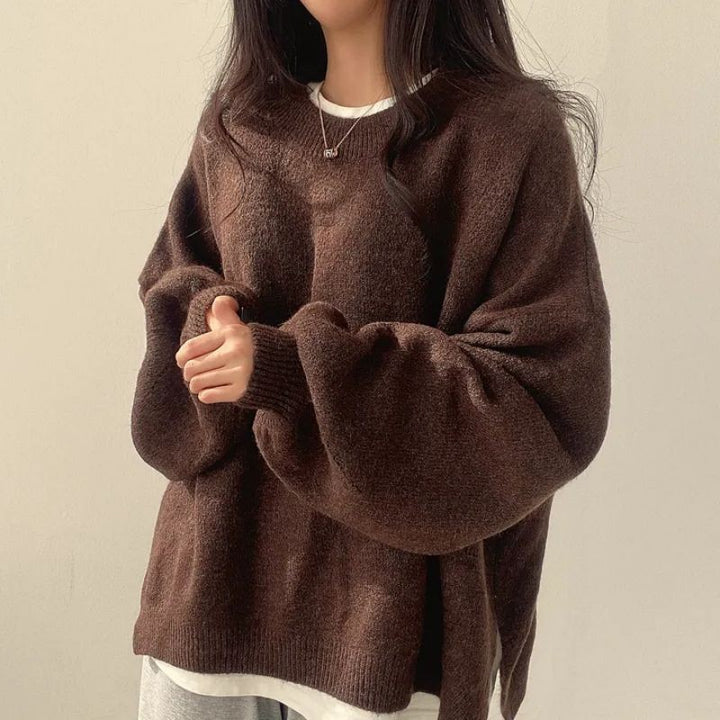 Round neck long sleeve sweater - product photo 5