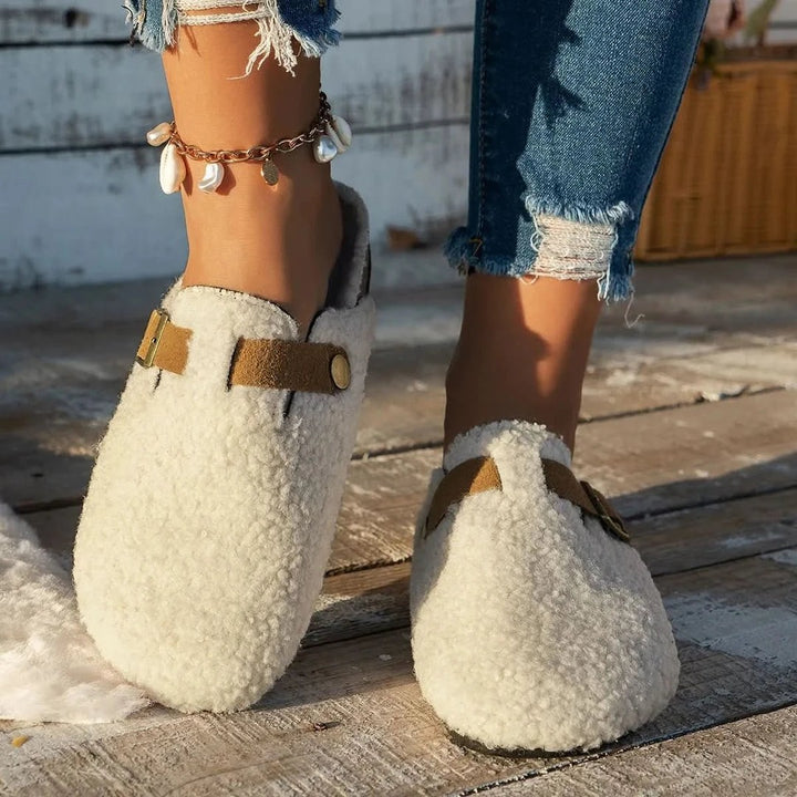 Sheepskin-lined open-back mule slipper with a flat anti-slip sole - product photo 1
