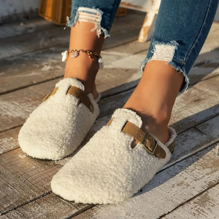 Sheepskin-lined open-back mule slipper with a flat anti-slip sole - product photo 2