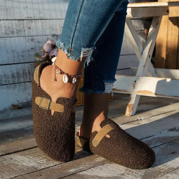 Sheepskin-lined open-back mule slipper with a flat anti-slip sole - product photo 5