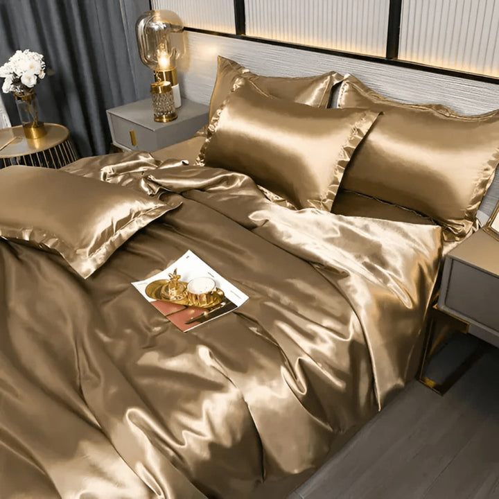 Silky smooth duvet cover and pillowcases on a made bed - product photo 7