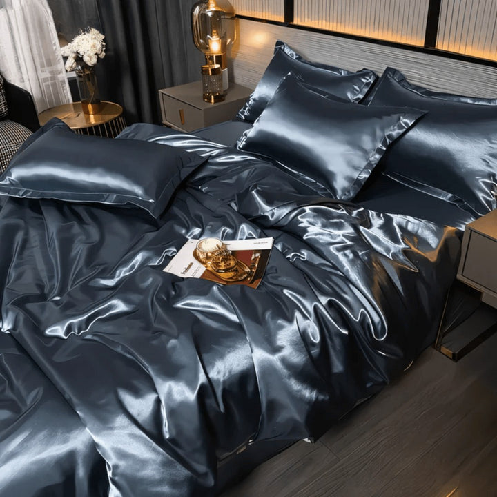 Silky smooth duvet cover and pillowcases on a made bed - product photo 8