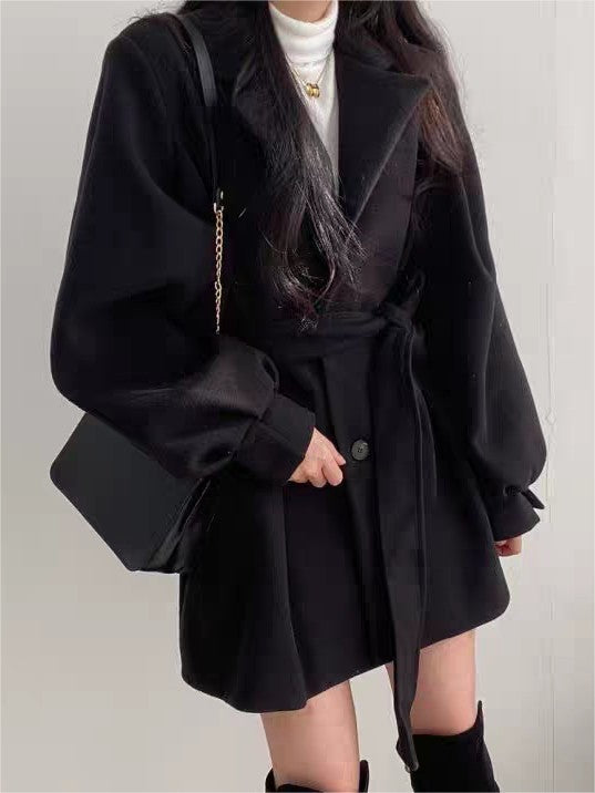 Slim fit coat with lapel collar, puff sleeves and a tie belt - product photo 7