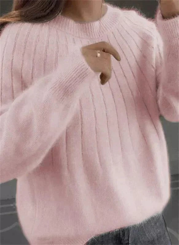 Soft cashmere-blend knit sweater in a pastel colour - product photo 2