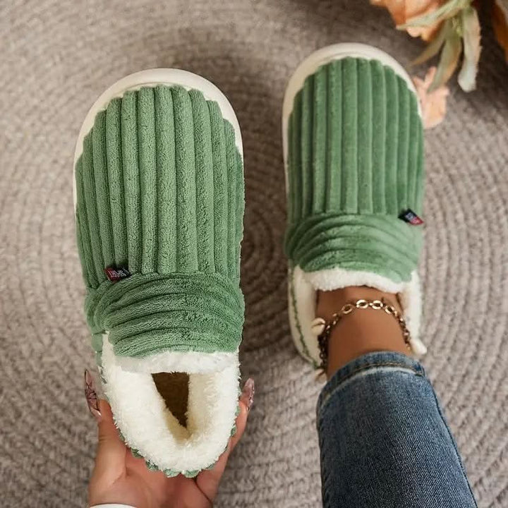 Thermal fleece-lined house slipper with a non-slip rubber sole - product photo 1