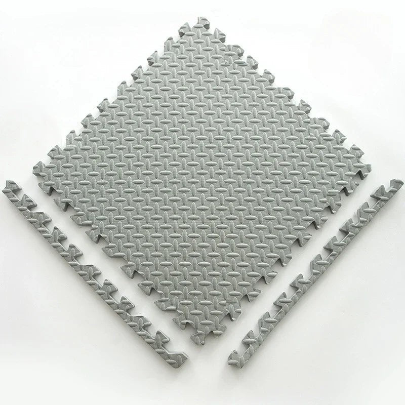 Thick padded baby play mat on a floor - product photo 12