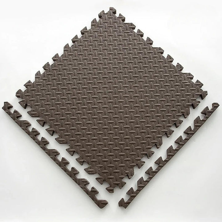 Thick padded baby play mat on a floor - product photo 17