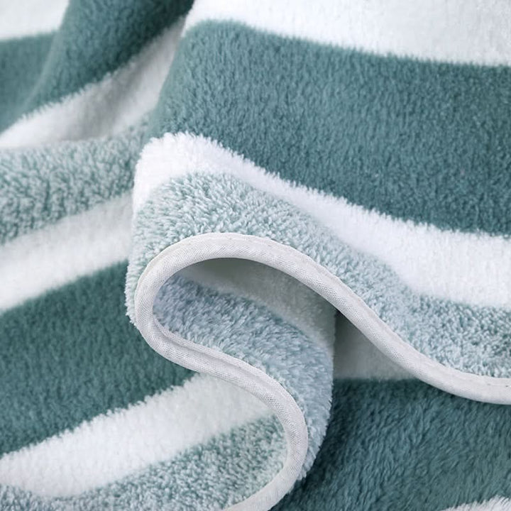 Ultra-soft absorbent bath towels folded - product photo 6